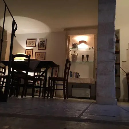 Vakantiehuis Antica Casetta Ostunese